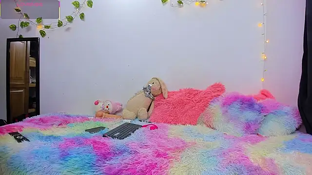 freyja rouse online show from November 23, 2025, 12:32 am