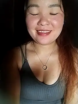Snapshot of lylylove chatting on July 8, 2026, 11:48 am lylylove online show from July 8, 2026, 11:48 am