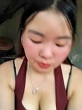 Snapshot of lylylove chatting on July 12, 2026, 3:52 am lylylove online show from July 12, 2026, 3:52 am