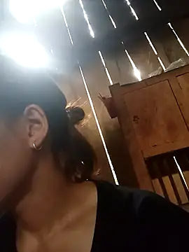 Snapshot of Ngocmi909 chatting on October 4, 2025, 4:21 am Ngocmi909 online show from October 4, 2025, 4:21 am