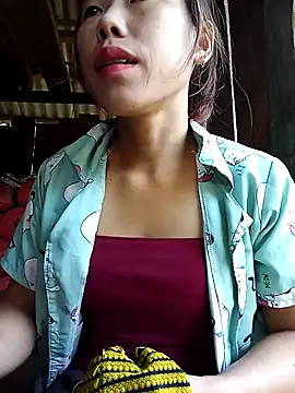 Snapshot of Ngocmi909 chatting on October 18, 2025, 12:02 am Ngocmi909 online show from October 18, 2025, 12:02 am