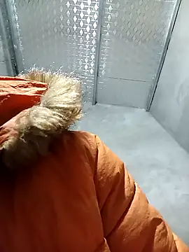 Ngocmi909 online show from February 8, 2026, 3:04 pm