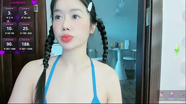 Snapshot of strawberry-ni chatting on November 10, 2025, 4:55 am strawberry-ni online show from November 10, 2025, 4:55 am