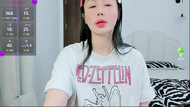 Snapshot of strawberry-ni chatting on November 12, 2025, 3:01 pm strawberry-ni online show from November 12, 2025, 3:01 pm