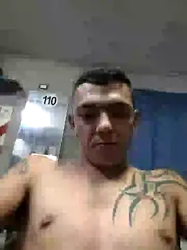 Snapshot of Santulucarola chatting on October 1, 2025, 2:28 am Santulucarola online show from October 1, 2025, 2:28 am