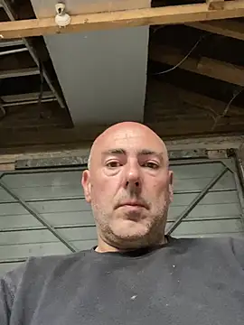 Snapshot of Richmcgee chatting on June 9, 2026, 7:25 pm Richmcgee online show from June 9, 2026, 7:25 pm