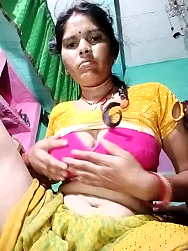 Snapshot of Sexy_queeny chatting on September 18, 2025, 10:01 pm Sexy queeny online show from September 18, 2025, 10:01 pm