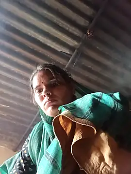 Snapshot of Sexy_queeny chatting on September 23, 2025, 12:57 am Sexy queeny online show from September 23, 2025, 12:57 am