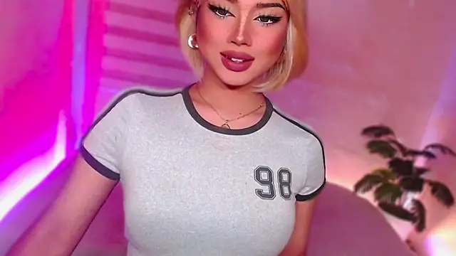 MissRumi Hunter online show from June 21, 2026, 6:43 pm