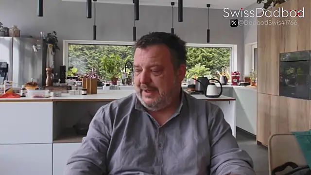 SwissDadbod online show from October 5, 2025, 10:24 am