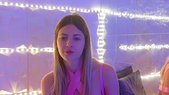 Aishha  online show from November 28, 2025, 5:54 am