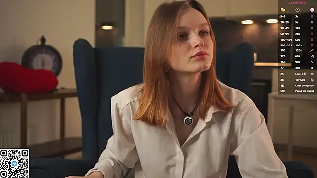 Snapshot of MandaReh chatting on September 12, 2025, 4:07 pm MandaReh online show from September 12, 2025, 4:07 pm