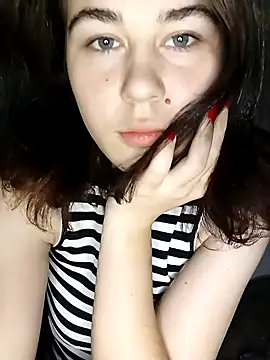 Snapshot of ToryTayler chatting on October 3, 2025, 8:06 pm ToryTayler online show from October 3, 2025, 8:06 pm