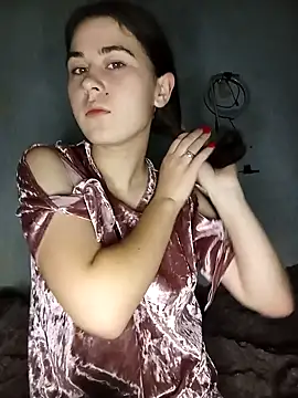 Snapshot of ToryTayler chatting on October 4, 2025, 7:23 pm ToryTayler online show from October 4, 2025, 7:23 pm