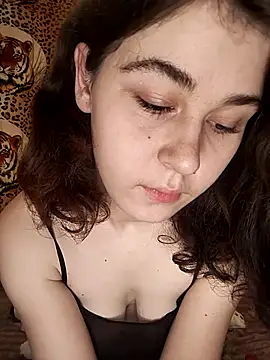 Snapshot of ToryTayler chatting on November 5, 2025, 4:40 pm ToryTayler online show from November 5, 2025, 4:40 pm