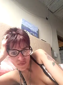 Snapshot of culitobosterook chatting on September 28, 2025, 6:13 pm culitobosterook online show from September 28, 2025, 6:13 pm