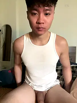 anhduc2k555 online show from January 6, 2026, 2:32 pm