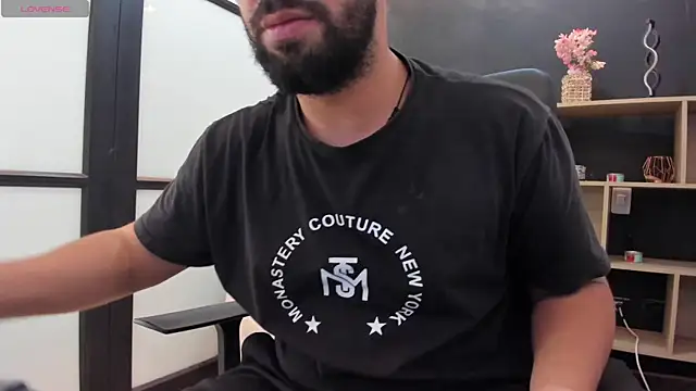 JhoanMontes online show from September 12, 2025, 7:58 pm