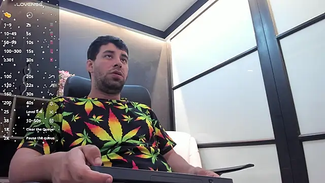 JhoanMontes online show from September 24, 2025, 7:50 pm