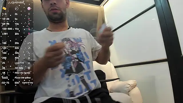 JhoanMontes online show from September 25, 2025, 7:50 pm