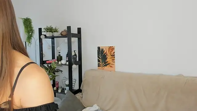 Snapshot of BlurryWish chatting on October 5, 2025, 1:09 pm BlurryWish online show from October 5, 2025, 1:09 pm