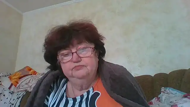 Snapshot of MilaSky5303 chatting on October 15, 2025, 11:54 am MilaSky5303 online show from October 15, 2025, 11:54 am