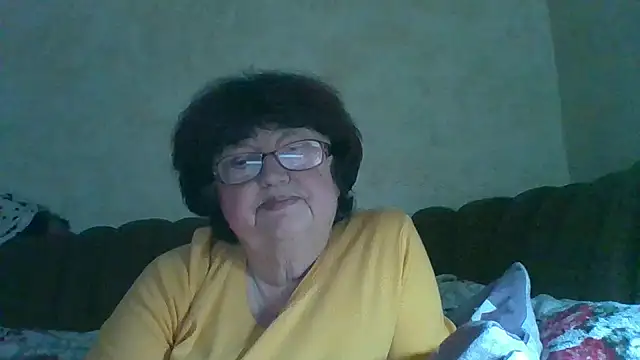 Snapshot of MilaSky5303 chatting on October 27, 2025, 10:41 am MilaSky5303 online show from October 27, 2025, 10:41 am