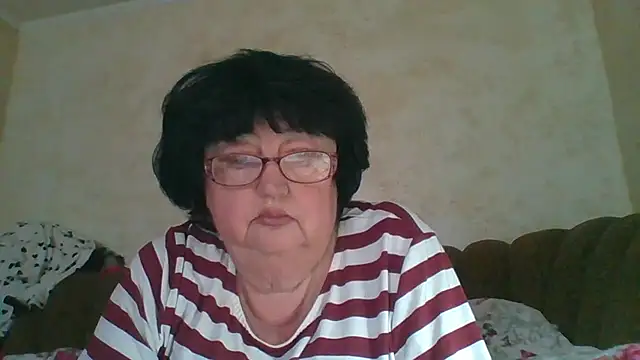 Snapshot of MilaSky5303 chatting on October 30, 2025, 11:22 am MilaSky5303 online show from October 30, 2025, 11:22 am