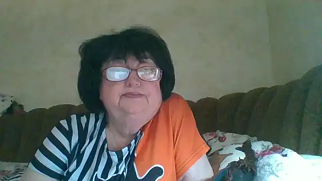 Snapshot of MilaSky5303 chatting on November 6, 2025, 1:12 pm MilaSky5303 online show from November 6, 2025, 1:12 pm