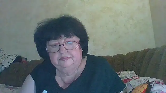 Snapshot of MilaSky5303 chatting on November 8, 2025, 11:10 am MilaSky5303 online show from November 8, 2025, 11:10 am