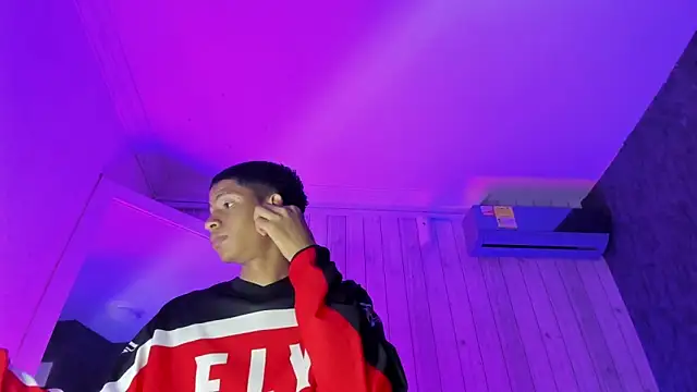 Snapshot of Erick_wal chatting on October 12, 2025, 11:15 pm Erick wal online show from October 12, 2025, 11:15 pm