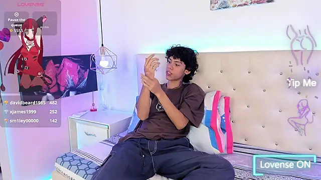 Snapshot of Thedoll_ethan7 chatting on October 2, 2025, 7:32 pm Thedoll ethan7 online show from October 2, 2025, 7:32 pm