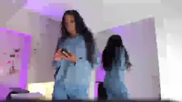 Stefannyevans  online show from February 5, 2026, 2:33 pm