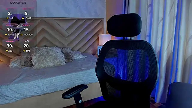  raven black online show from September 22, 2025, 2:41 pm