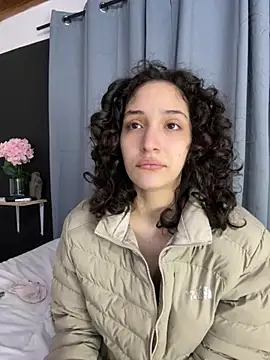 Snapshot of TeensNews18 chatting on February 7, 2026, 11:47 am TeensNews18 online show from February 7, 2026, 11:47 am