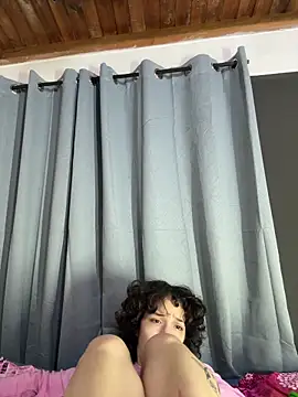 Snapshot of TeensNews18 chatting on February 22, 2026, 11:42 am TeensNews18 online show from February 22, 2026, 11:42 am