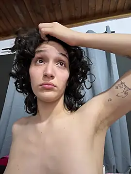 Snapshot of TeensNews18 chatting on April 3, 2026, 11:03 pm TeensNews18 online show from April 3, 2026, 11:03 pm