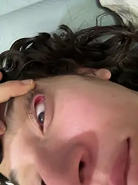 Snapshot of TeensNews18 chatting on April 6, 2026, 11:05 pm TeensNews18 online show from April 6, 2026, 11:05 pm