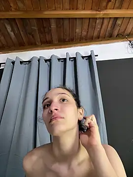 Snapshot of TeensNews18 chatting on April 12, 2026, 9:42 pm TeensNews18 online show from April 12, 2026, 9:42 pm