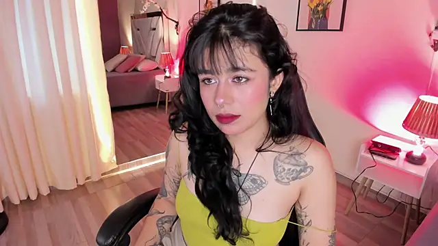 flower smith  online show from April 15, 2026, 12:01 pm