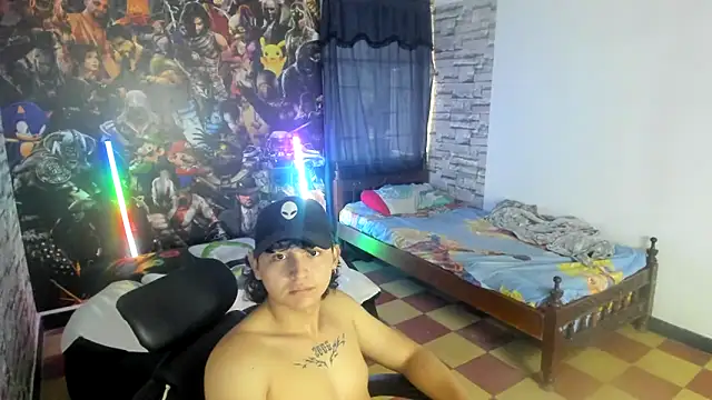 Snapshot of Dan_cristancho chatting on October 27, 2025, 1:37 pm Dan cristancho online show from October 27, 2025, 1:37 pm