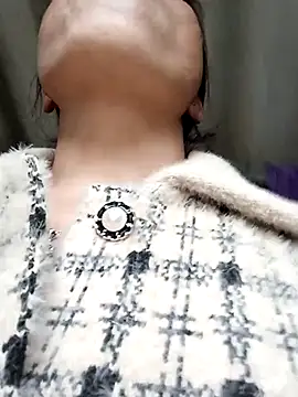 Snapshot of Maymay0033 chatting on November 16, 2025, 9:37 am Maymay0033 online show from November 16, 2025, 9:37 am