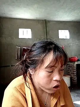 Snapshot of Maymay0033 chatting on December 3, 2025, 3:58 am Maymay0033 online show from December 3, 2025, 3:58 am