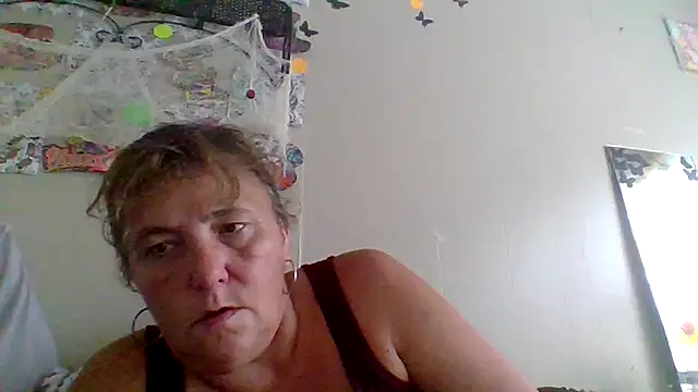 Snapshot of Bored_Grandma chatting on September 19, 2025, 7:03 pm Bored Grandma online show from September 19, 2025, 7:03 pm