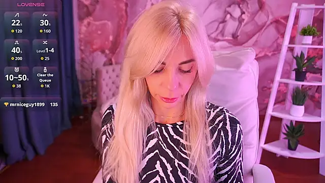 BellaRayyy online show from November 15, 2025, 3:15 am