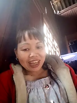  YooY  online show from December 19, 2025, 2:40 am