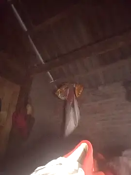  YooY  online show from December 20, 2025, 11:34 pm