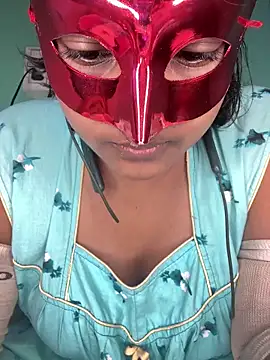 mimi87hoty online show from March 1, 2026, 6:10 pm