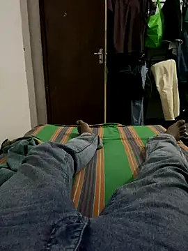 Snapshot of Senurak99 chatting on September 9, 2025, 1:43 pm Senurak99 online show from September 9, 2025, 1:43 pm