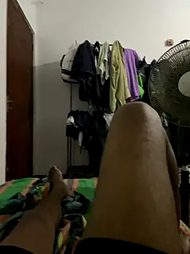 Snapshot of Senurak99 chatting on October 9, 2025, 1:20 pm Senurak99 online show from October 9, 2025, 1:20 pm